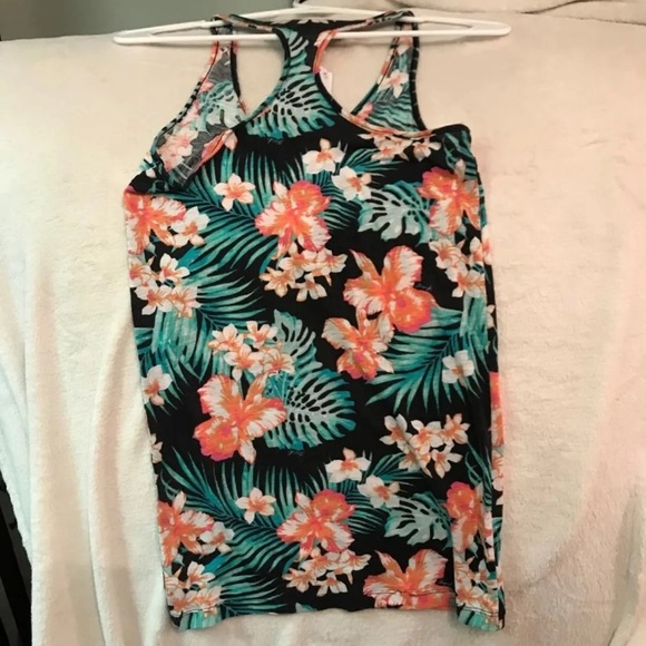 Pink - Picture 3 of 4